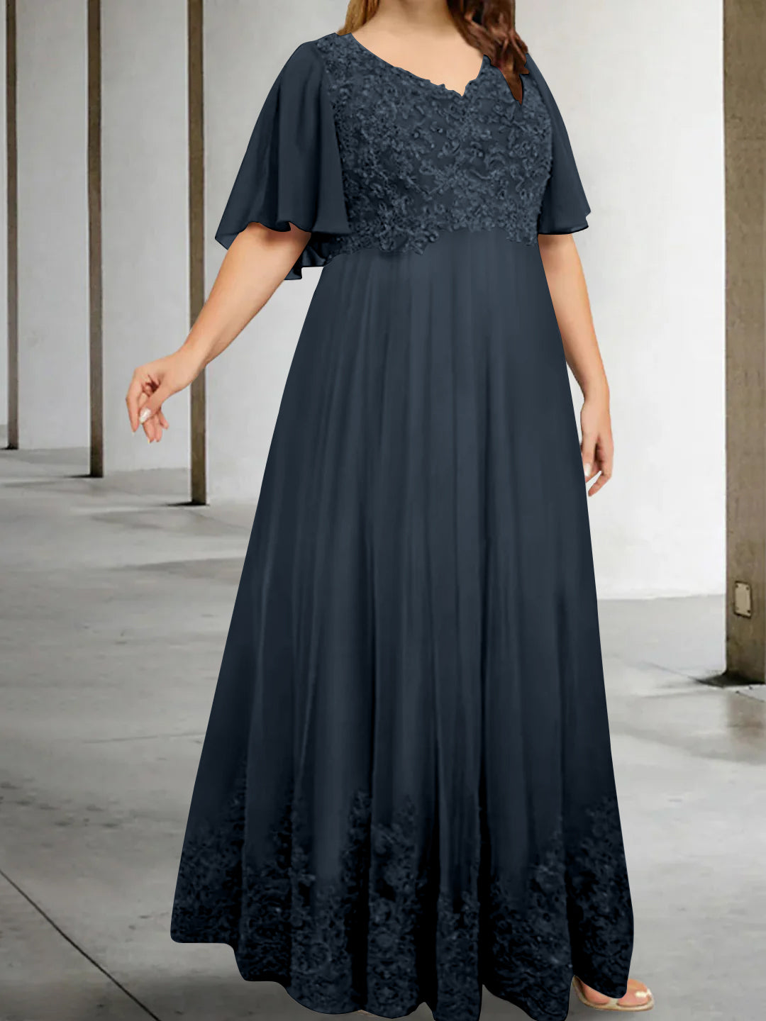A-Line/Princess V-Neck Half Sleeves Floor-Length Plus Size Mother of the Bride Dresses with Appliques - Image 29
