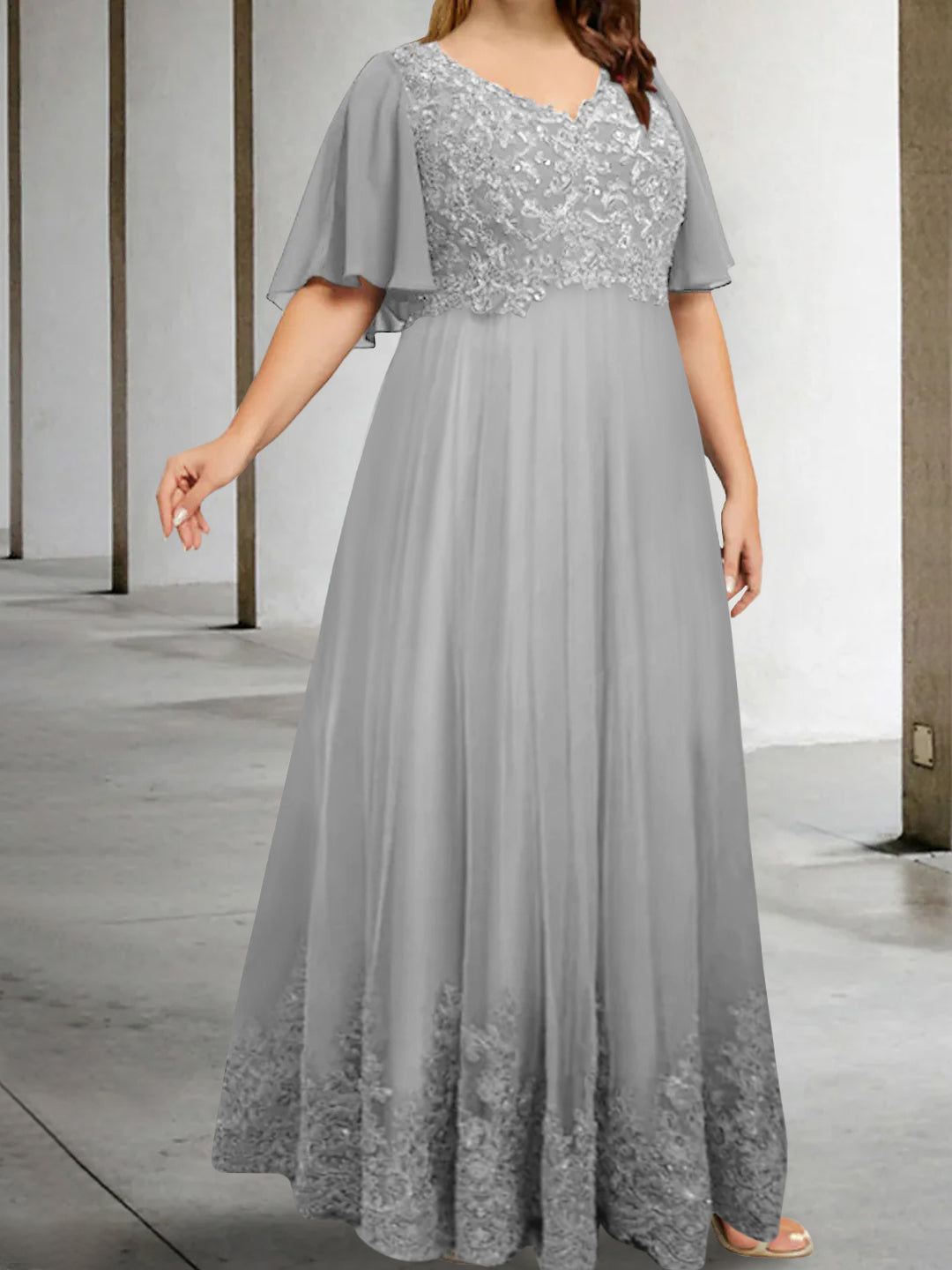 A-Line/Princess V-Neck Half Sleeves Floor-Length Plus Size Mother of the Bride Dresses with Appliques