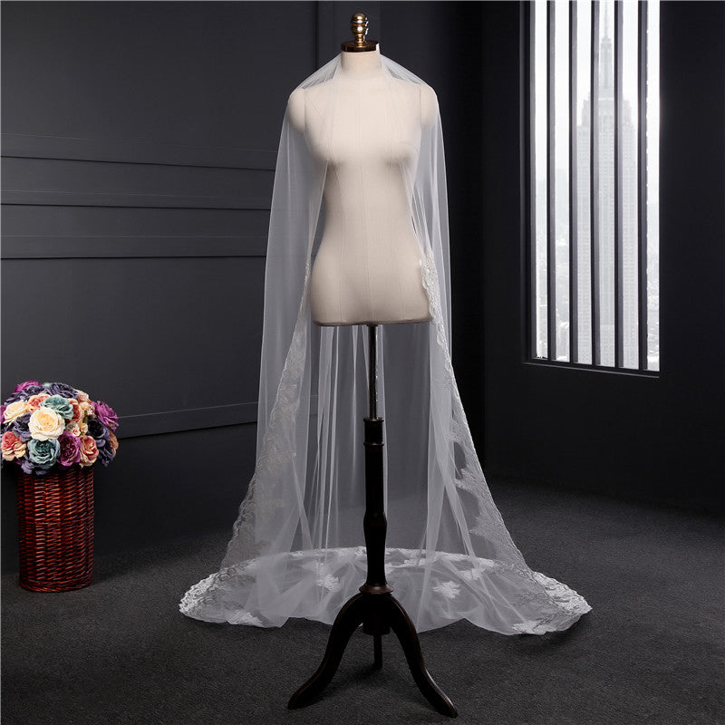 One-tier Long Lace Wedding Veil with Appliques - 画像 (3)