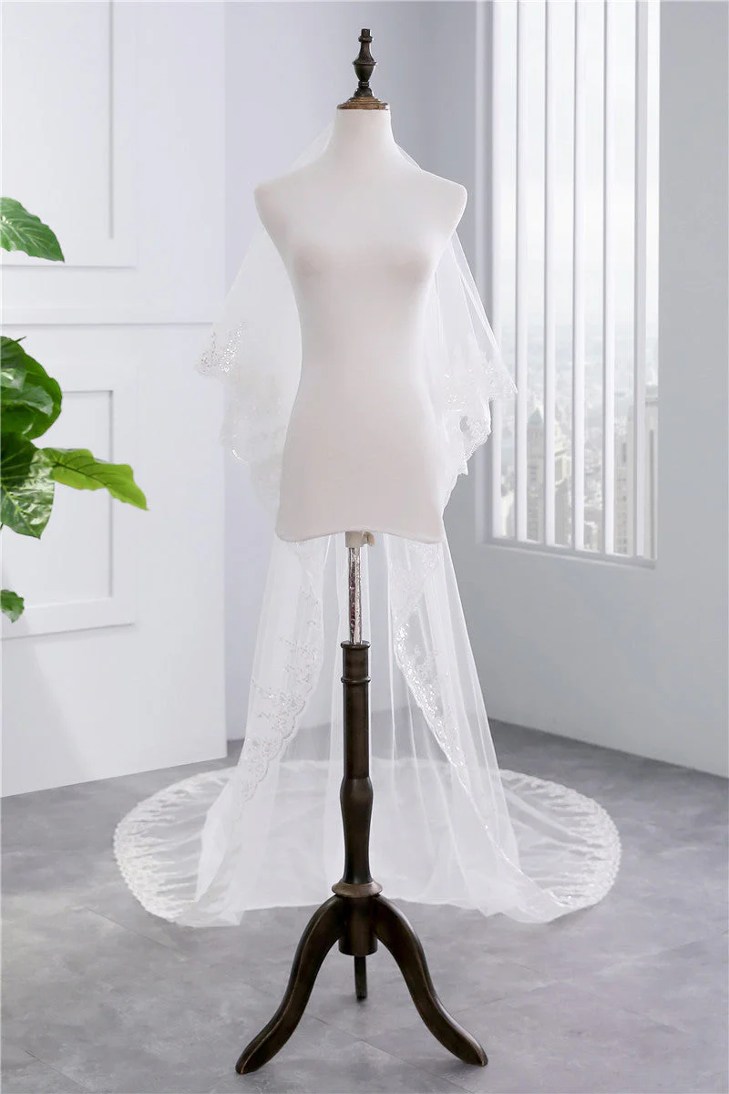 Two-tier Stylish Wedding Veil with sequins - 画像 (3)