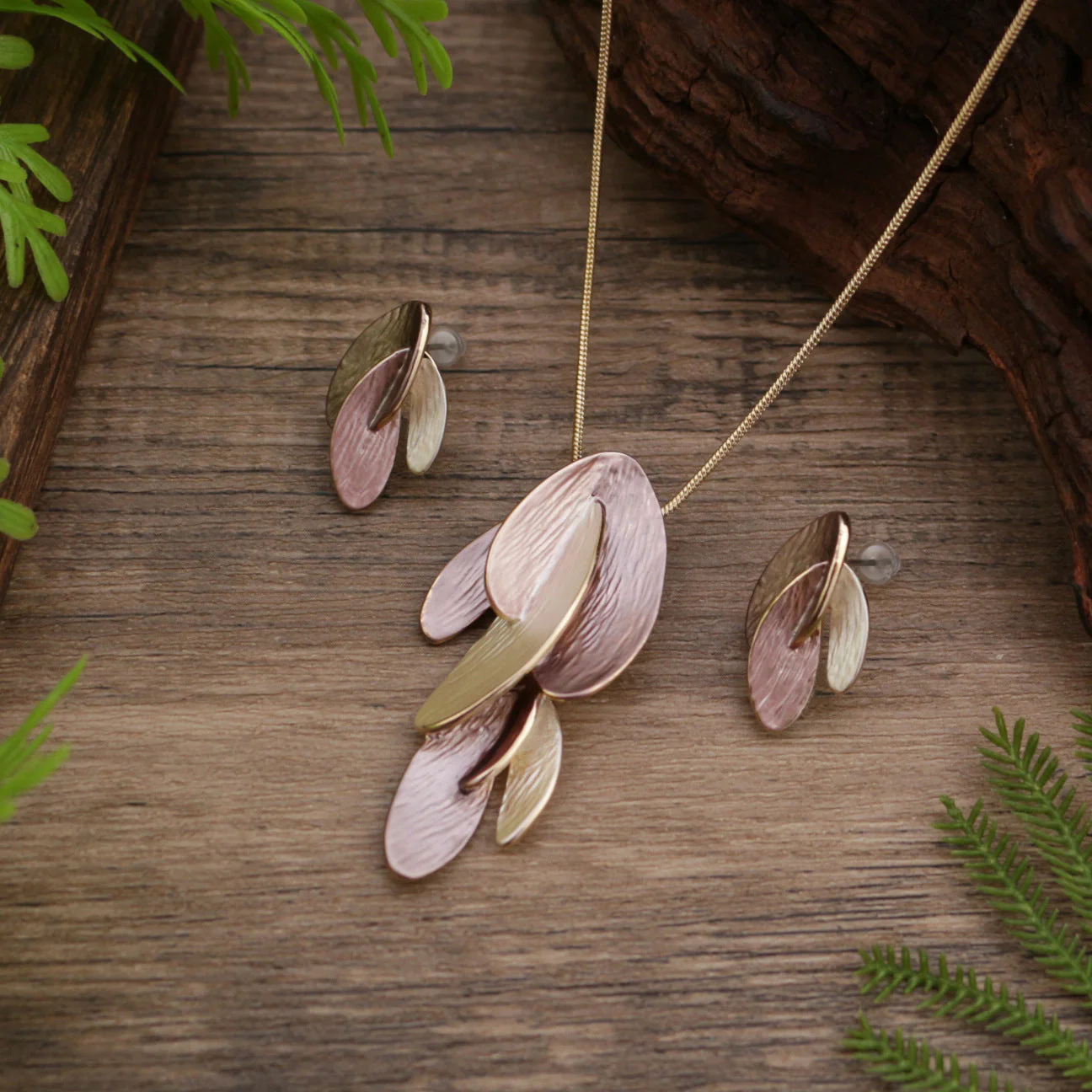 Stylish Enamel Irregular Petal Earrings Necklace Two Pieces Jewelry Set - Image 2