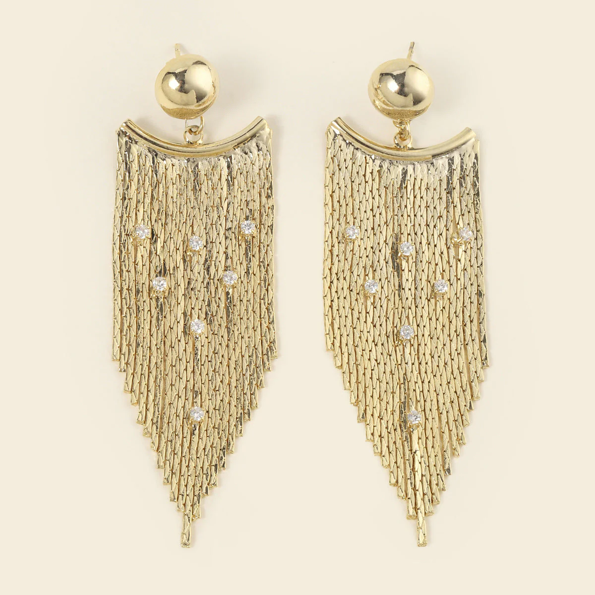 Vintage Gold Wire Chain Tassel Fashion Earrings - Image 2