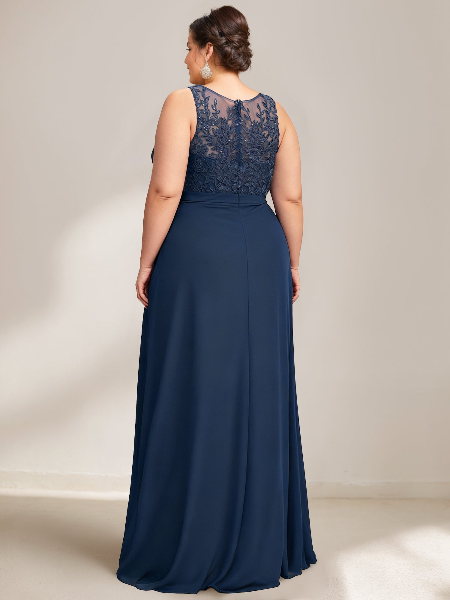 A-Line/Princess Scoop Plus Size Mother of the Bride Dresses Chiffon Lace with Wrap/Jacket - Image 4