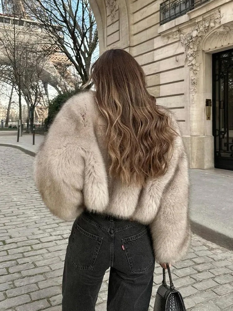 Women's Luxury Faux Fur Cropped Jacket - Image 2