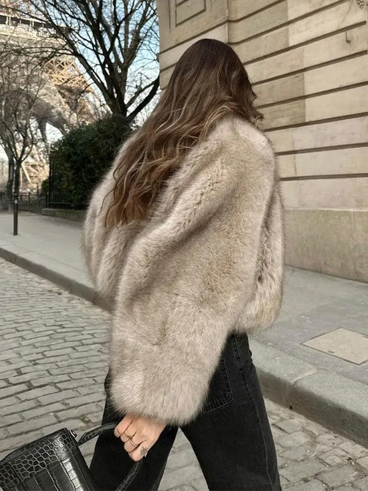 Women's Luxury Faux Fur Cropped Jacket - Image 4