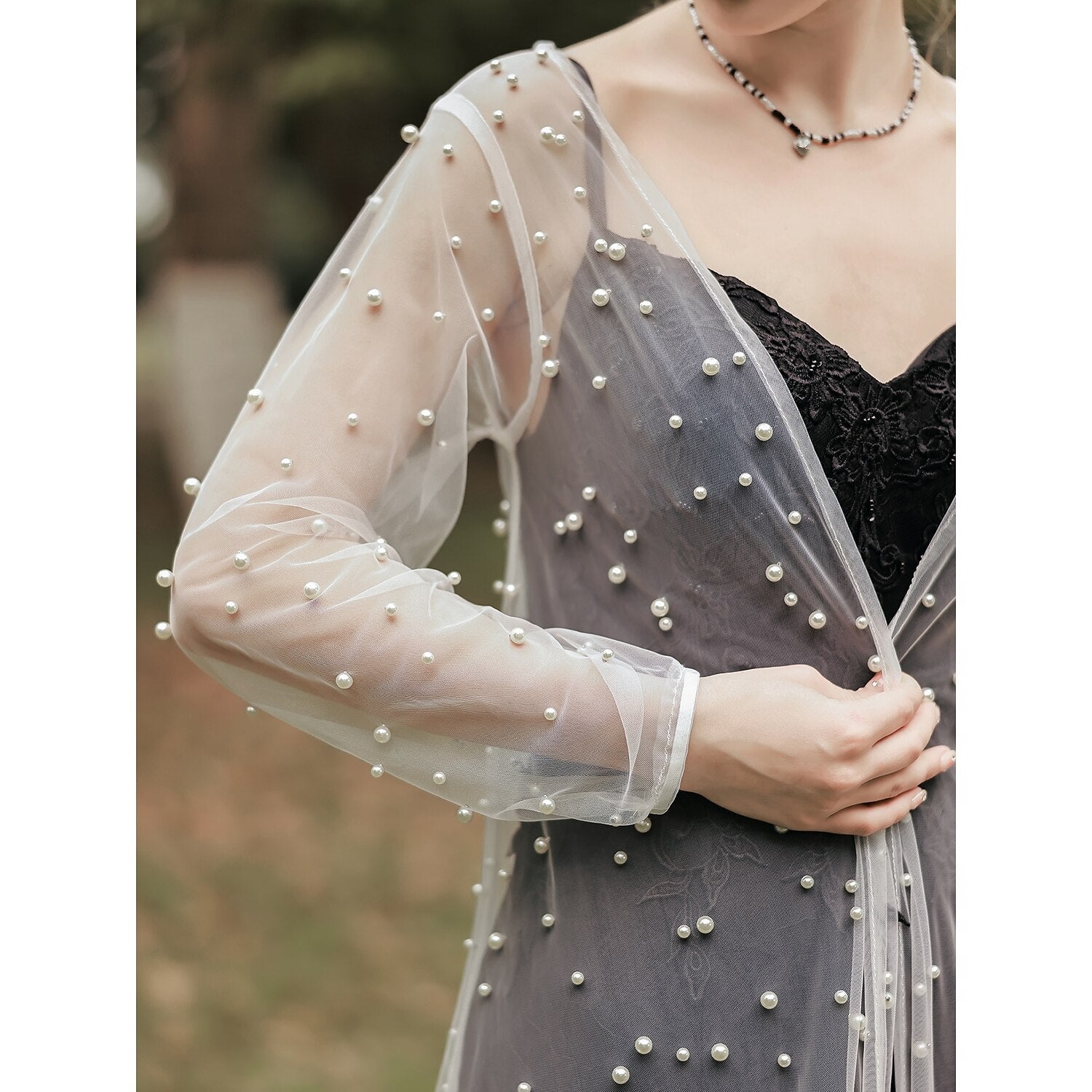 Elegant Long Sleeve Illusion Sleeve Tulle Wedding Wraps With Pure Color - Image 4